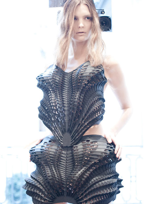 Cutting Edge Fashion by Daniel Widrig and Iris van Herpen