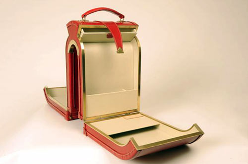 Williams British Handmade Luggage