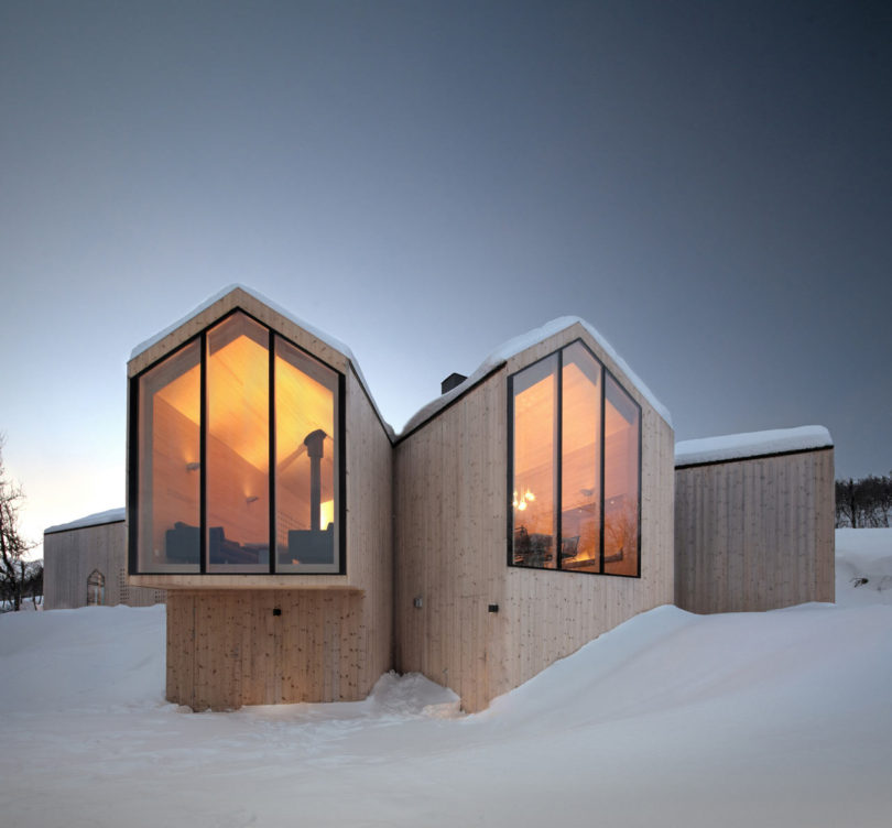 10 Wintry Modern Cabins We’d Be Happy To Hole up In