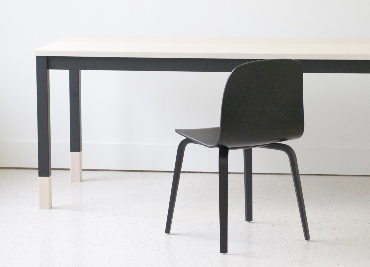 A Minimalist Table Inspired by Classroom Desks from KROFT ...