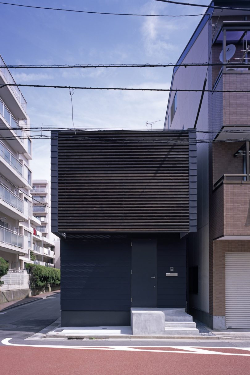 SLIDE Minimalist House by APOLLO Architects & Associates
