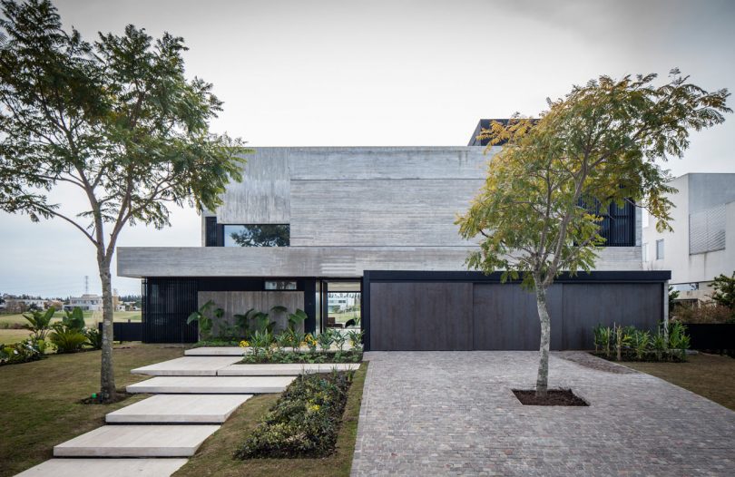 The FSY House Overlooks a Lagoon Just Outside of Buenos Aires