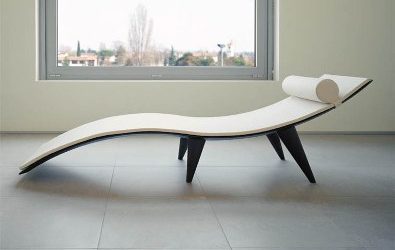 Line Chaise
