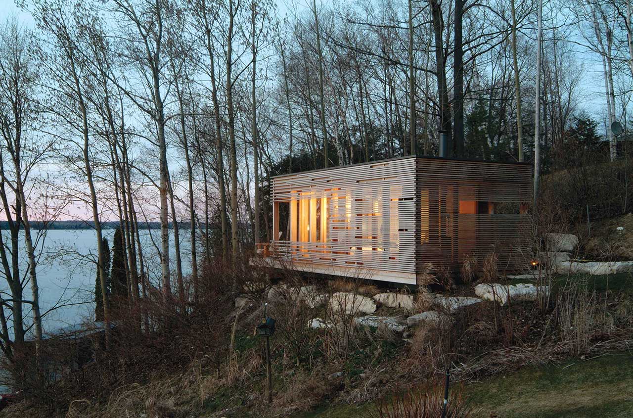 Sunset Cabin in Canada by Taylor Smyth Architects