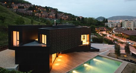 Casa Q in Spain by Asensio Mah and J.M. Aguirre Aldaz