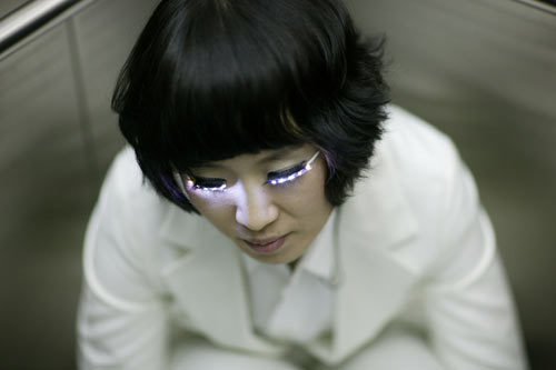 LED Eyelashes by Soomi Park