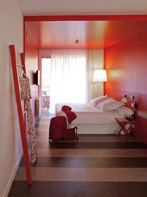 Chic Basic Ramblas Hotel