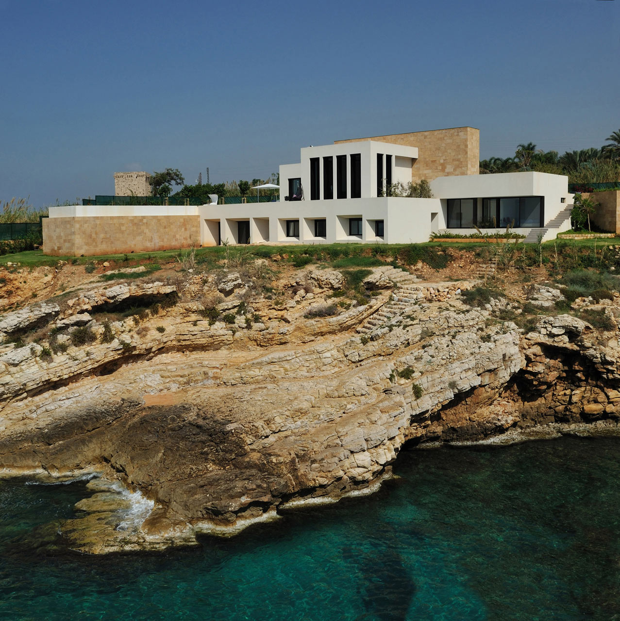 Fidar Beach House by Raëd Abillama Architects
