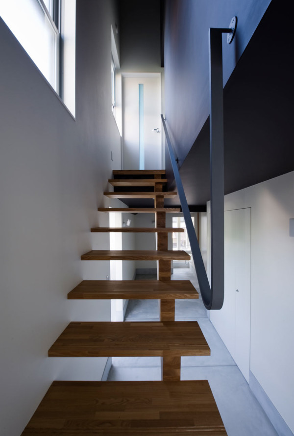 Konan-House-Coo-Planning-14-stairs