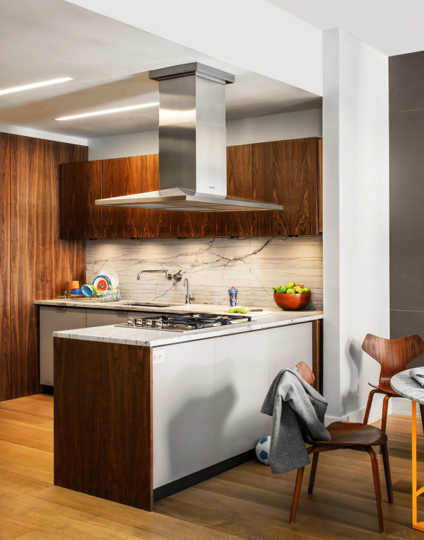 66-9th-Ave-EcoFriendly-Apt-8-kitchen