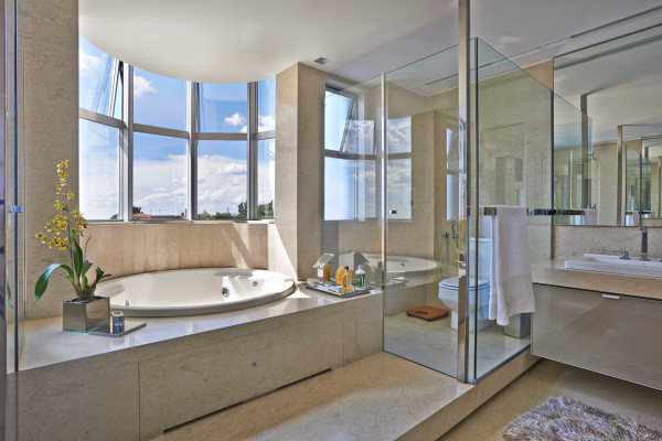 Apartment-LA-David-Guerra-modern bath