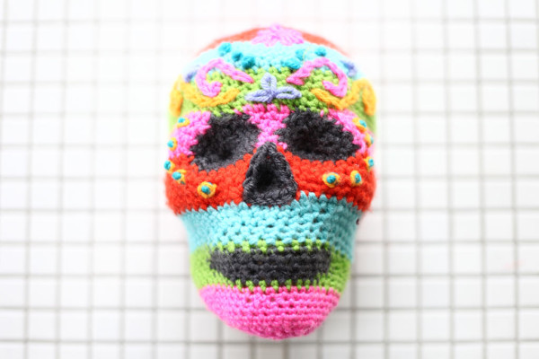 magda-sayeg-crocheted-skull