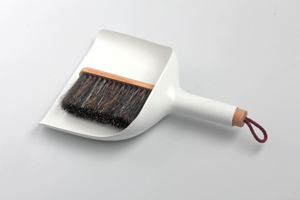 modern-sweeper-and-dustpan-jan-kochanski-