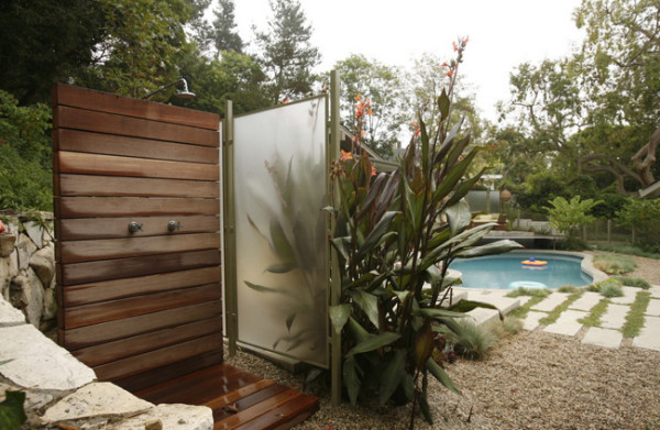 outdoor-shower-mark-tessier-landsc-arch