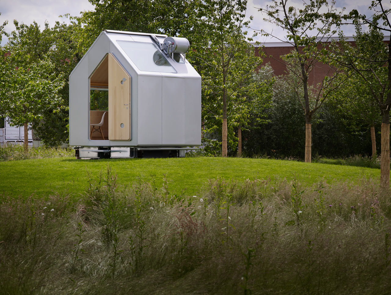 Diogene: A Cabin Designed by Renzo Piano for Vitra