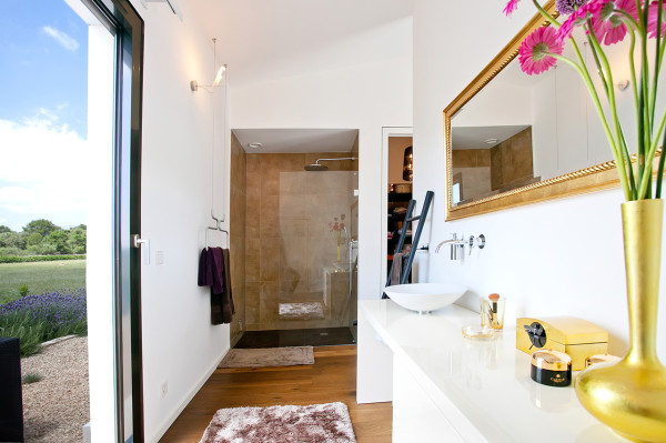 EcoDesign-Finca-Passive-House-18-bathroom