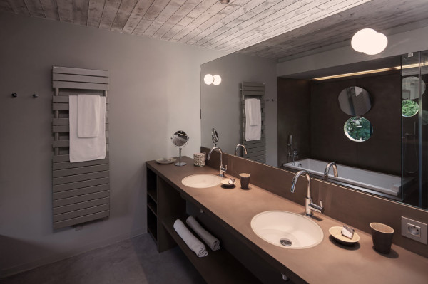 Private-House-St-Tropez-Bumper-15-bathroom