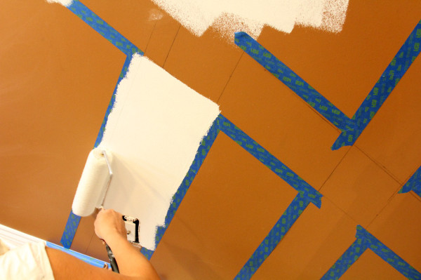 blue-tape-lines-sherwin-williams-painting