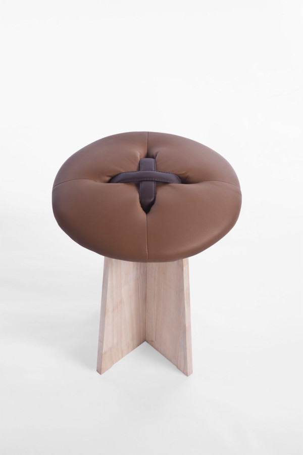 bottone-brown-stool-modern-button-bozu
