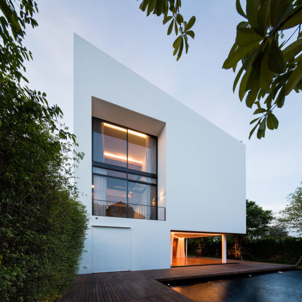 modern-architecture-house-exterior-white