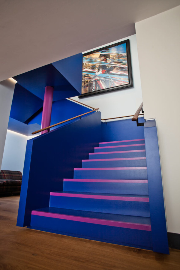 Paul-Smith-London-Flagship-6a-Architects-20-stairs