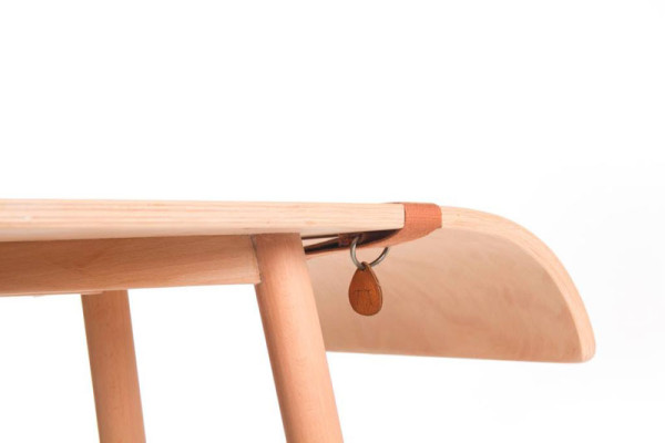 Tomski-Design-Hosting-Hounds-8-Carl-stool
