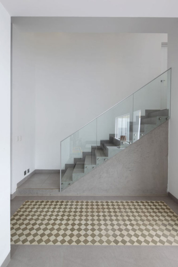 J-4--Beach-House-Vertice-Arquitectos-17-stairs