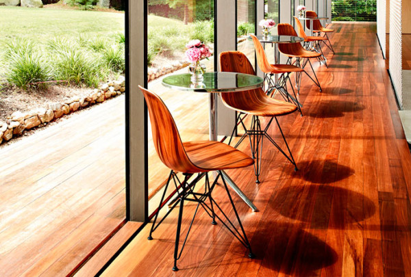 eames-molded-chair-wood-cafe