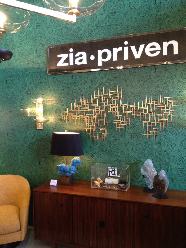 zia-priven-westedge-booth-design-lighting