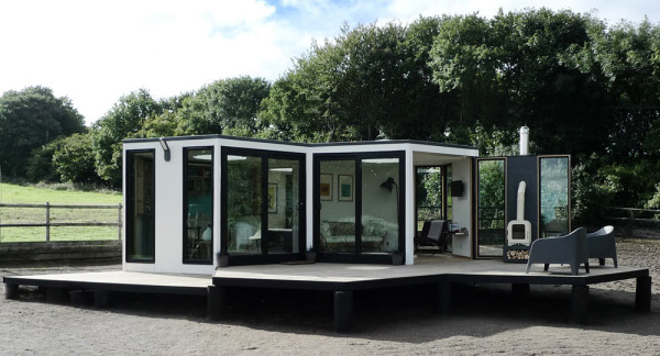 HIVEHAUS-Compact-modular-house-Barry-Jackson-2a