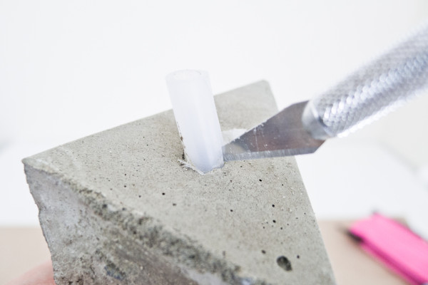 DIY Concrete Bauble Garland