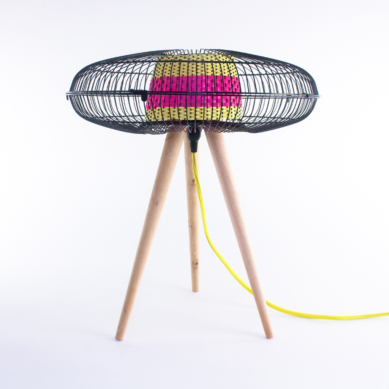 Fantasized: Discarded Fans Become Lighting