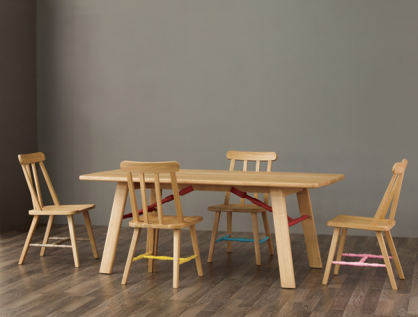 Affoltern Dining Table and Danja Chair with colored struts