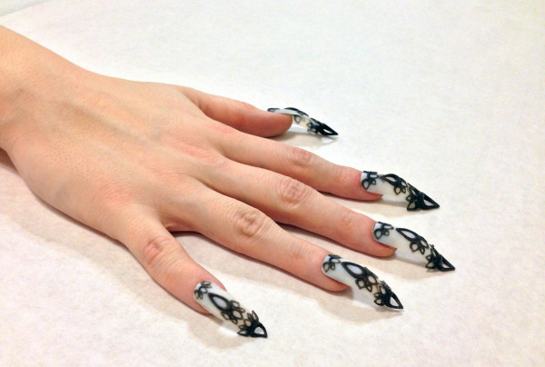 TheLaserGirls-3D-Printed-Nails-6-twistedcastle