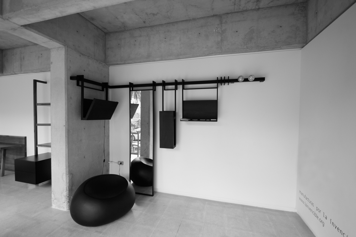 WIRT: A Sleek Storage Solution For the Hallway