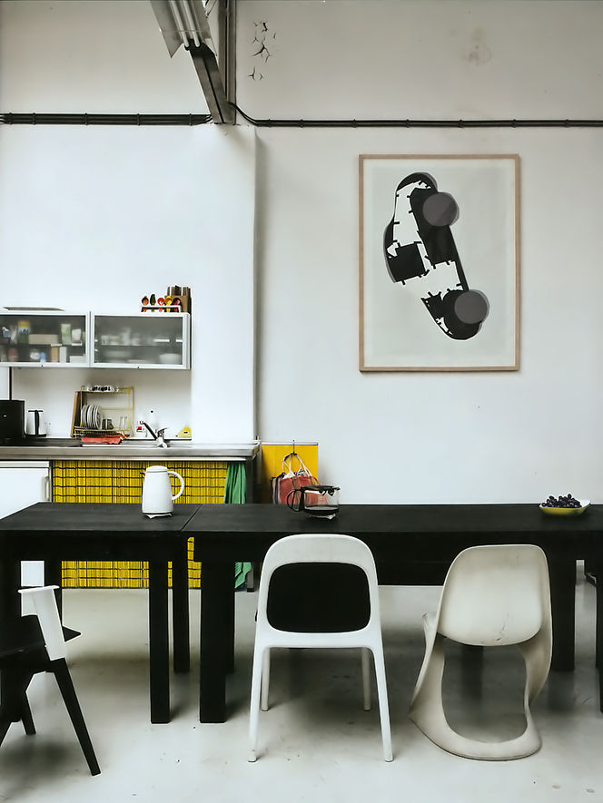 Roundup: 12 Kitchens With Artwork