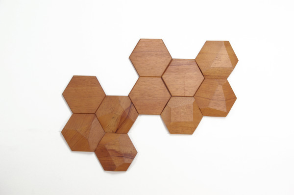 Bee-Apis-Wood-Tiles-Monoculo-Design-2