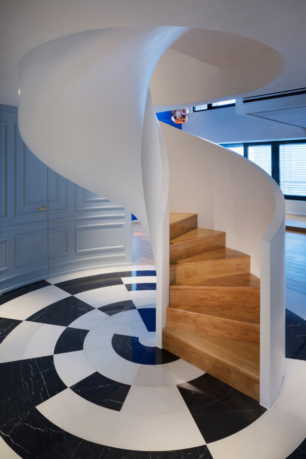 Blue-Penthouse-Dariel-Studio-4-stairs