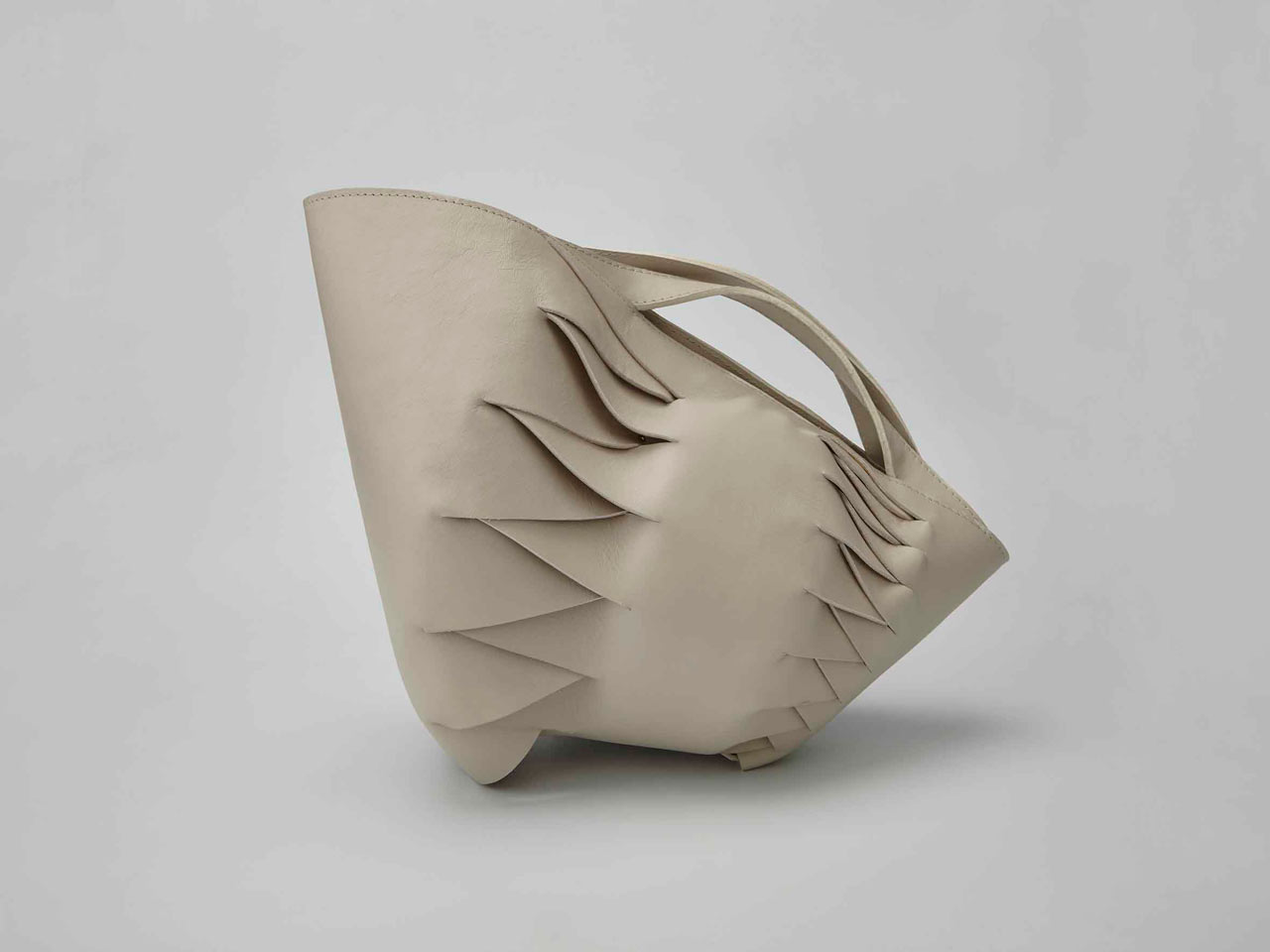 System and Form: Bags Inspired by Hair Braids