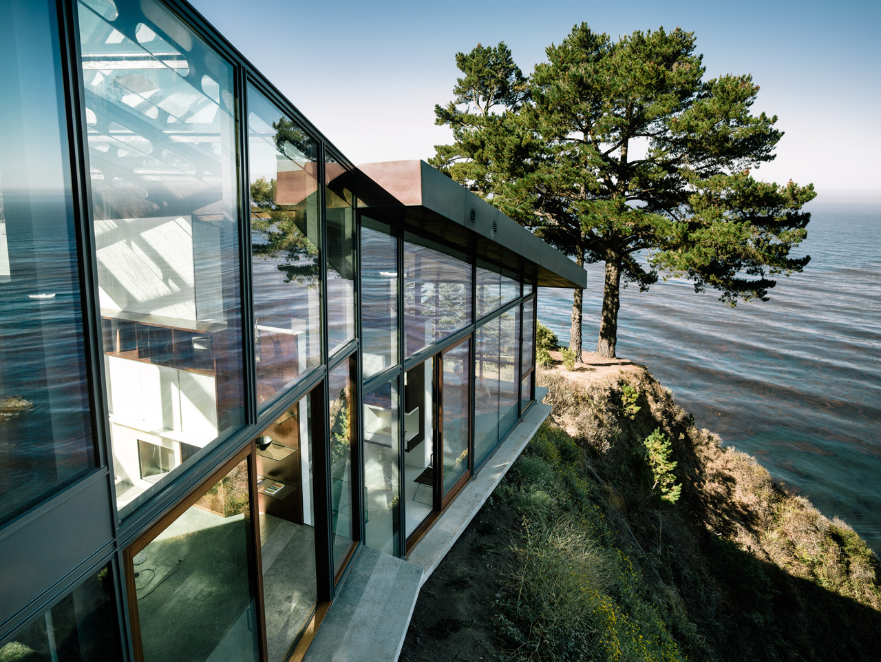 A Big Sur House Overlooking the Pacific Ocean