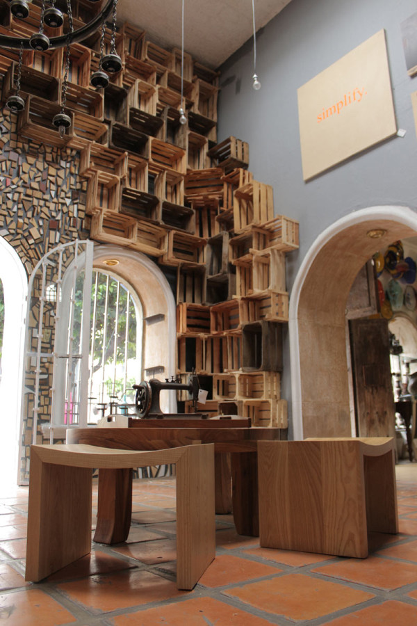 Casa-Conceptos-Reclaimed-Wood-Installation-8