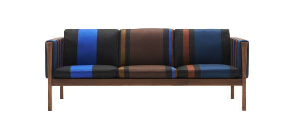 CH163 Sofa - Big Stripe - Cobalt