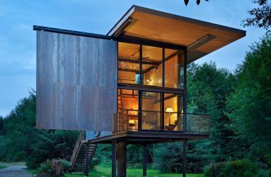 A Compact, Low-Maintenance Cabin in Washington State