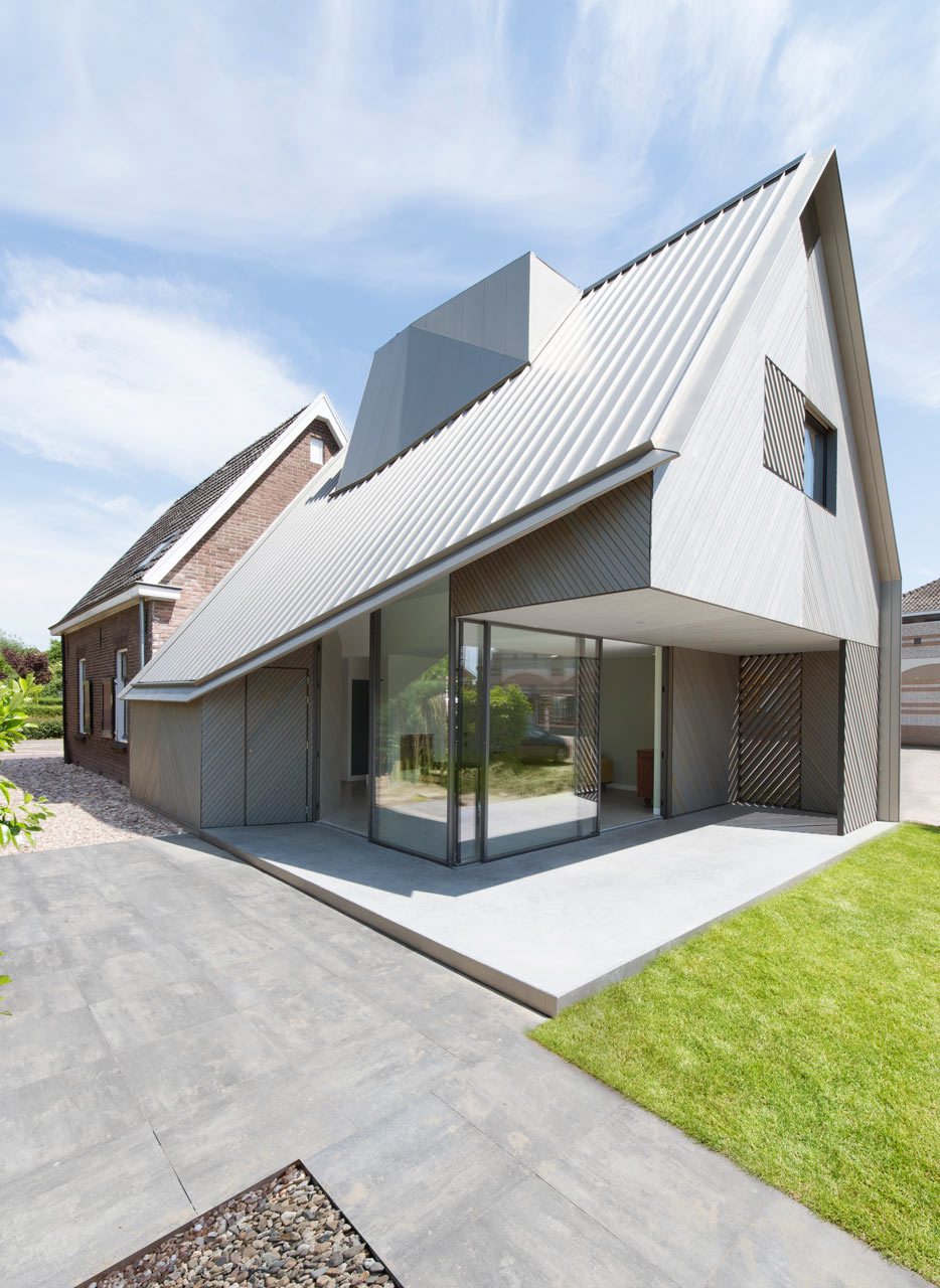 A Contemporary Addition to an Existing Dutch House