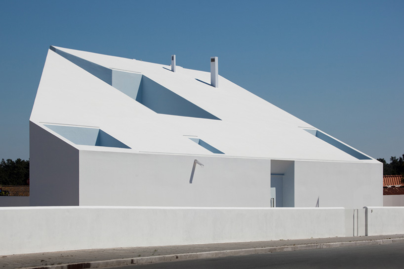 12 Houses with Geometric White Exteriors