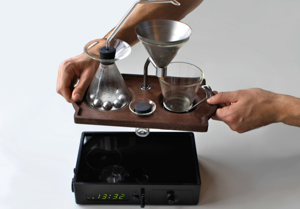 The-Barisieur-coffee-alarm-clock-15