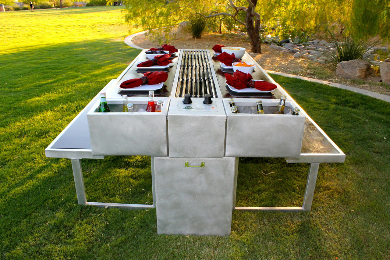 Grill on outlet table