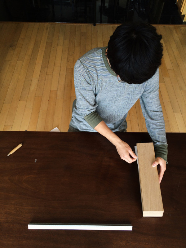 Moku-Sketch-Paper-Roll-holder-Kozen-Gray-2