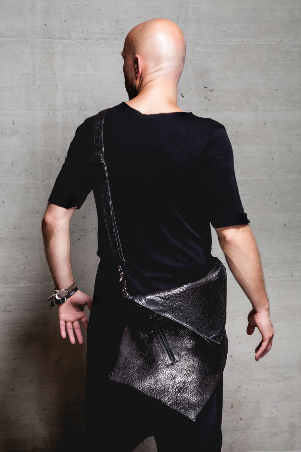 13and9-Design-GEOMETRIC-COLLECTION-JEWELERY-12-BAGS_HEXAGON-MEN