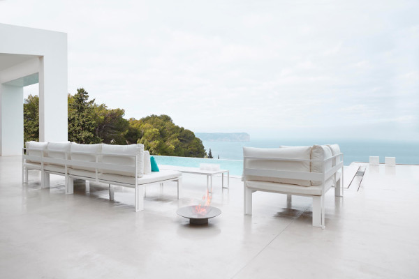 Jian-Outdoor-Furniture-NeriHu-Gandiablasco-6